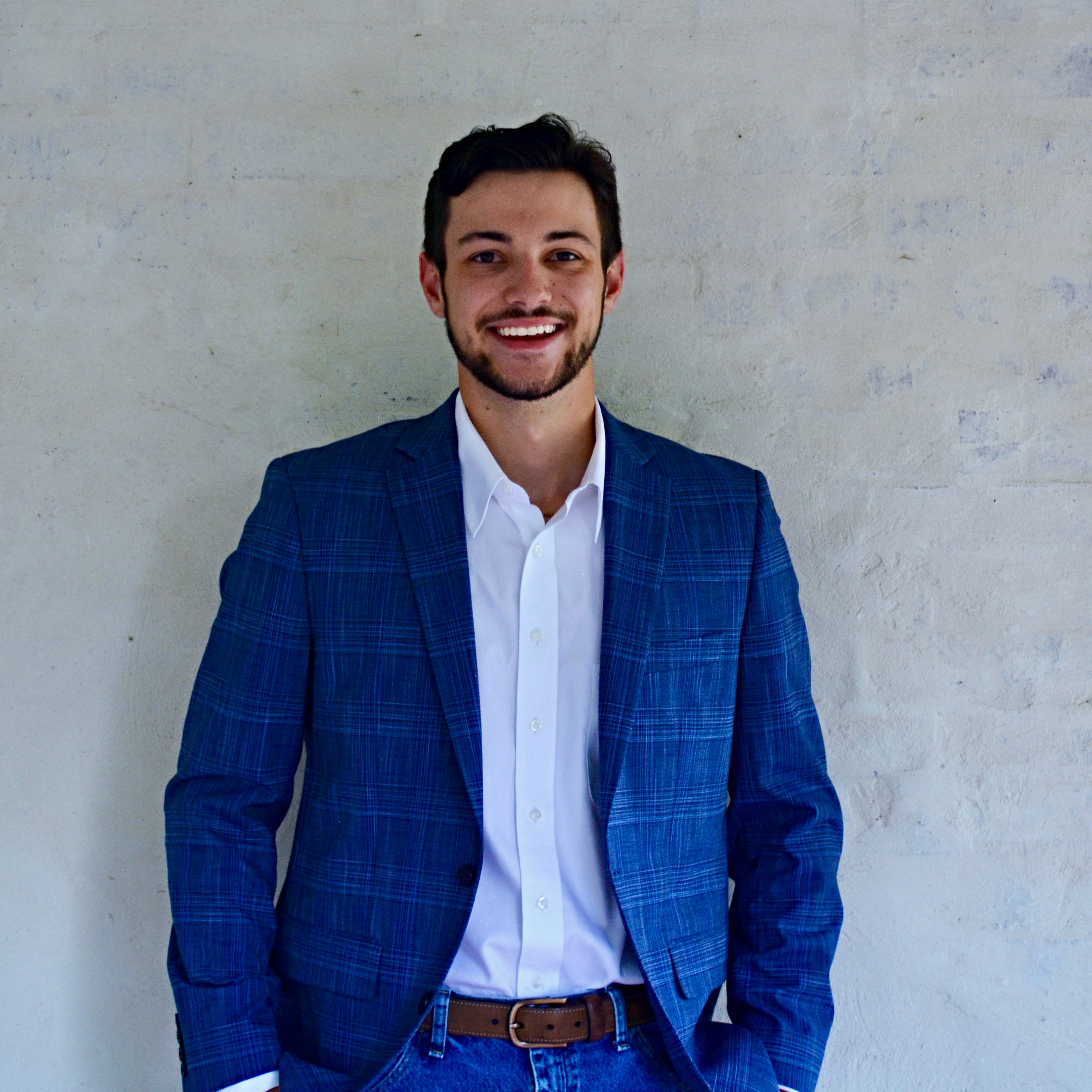 Agent profile picture.