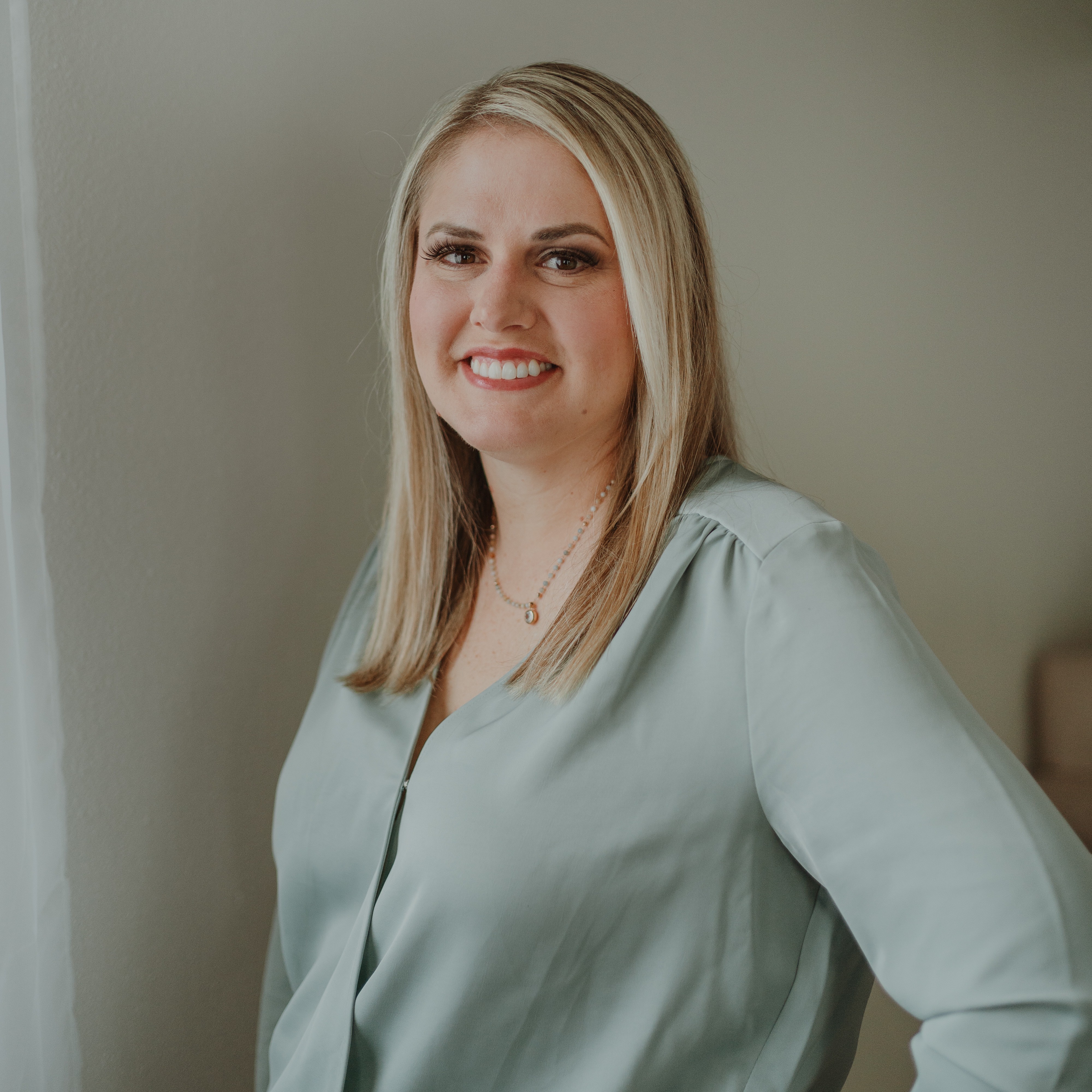 Agent profile picture.