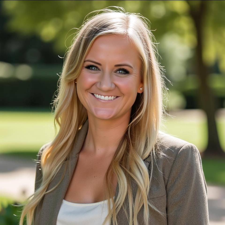 Agent profile picture.