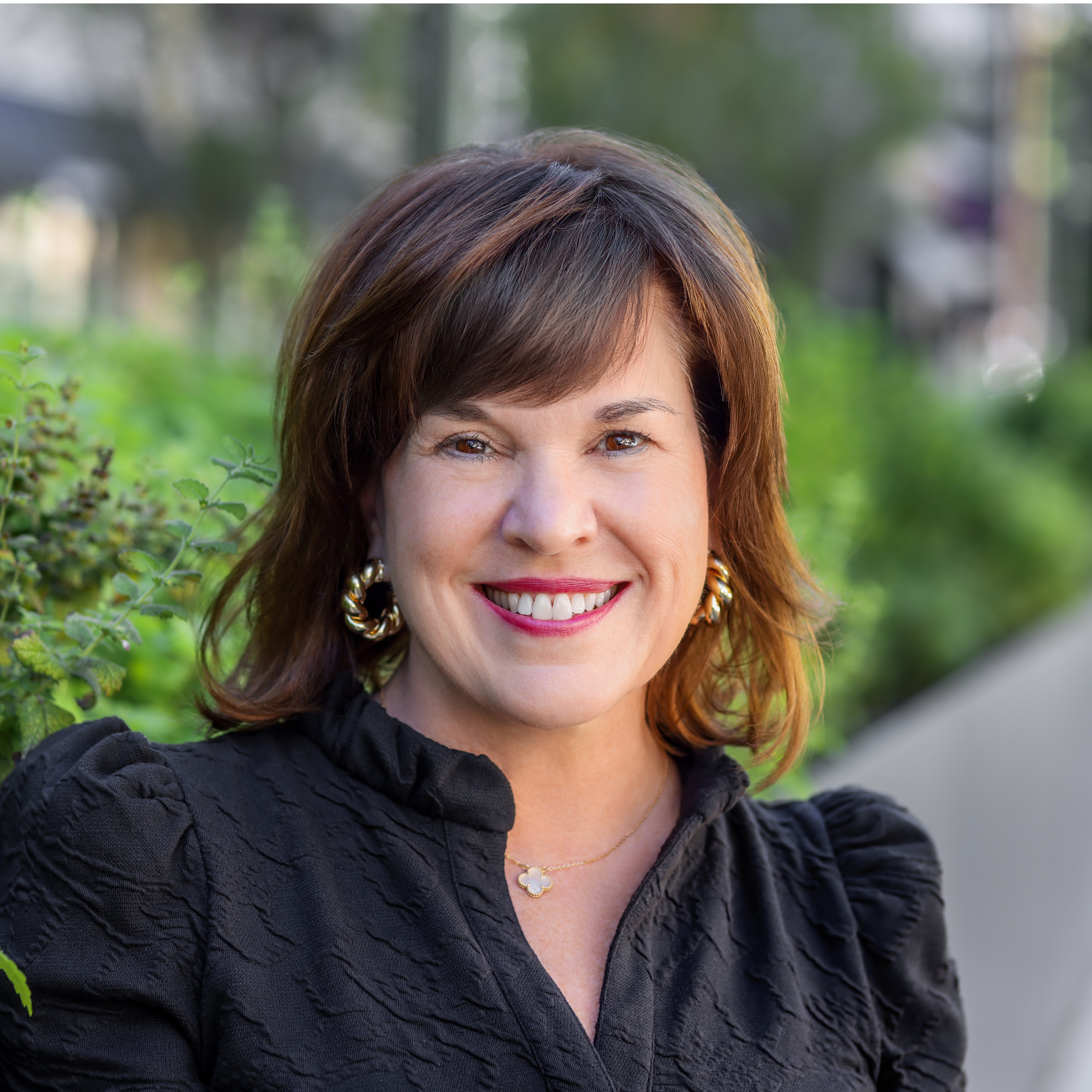 Agent profile picture.