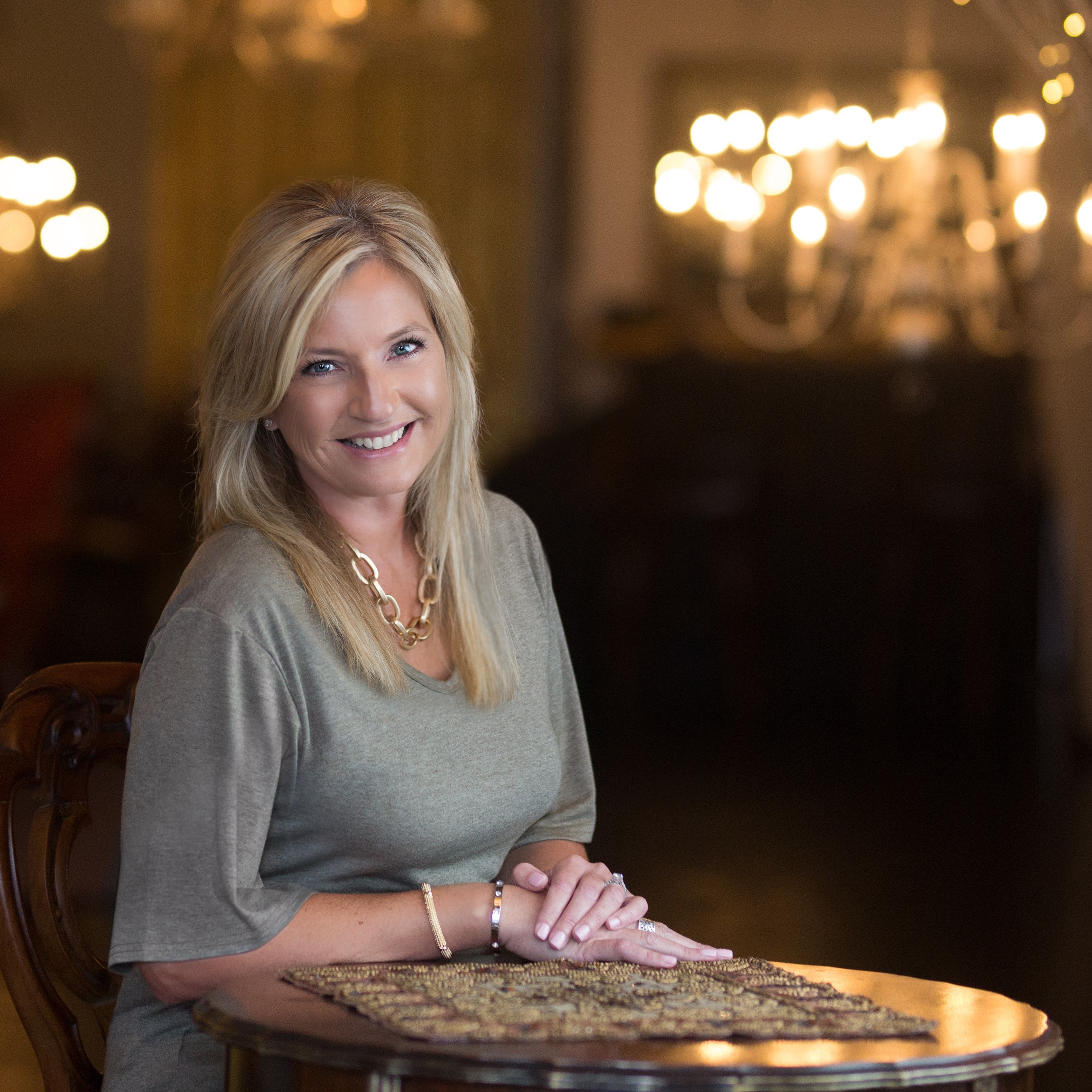 Agent profile picture.