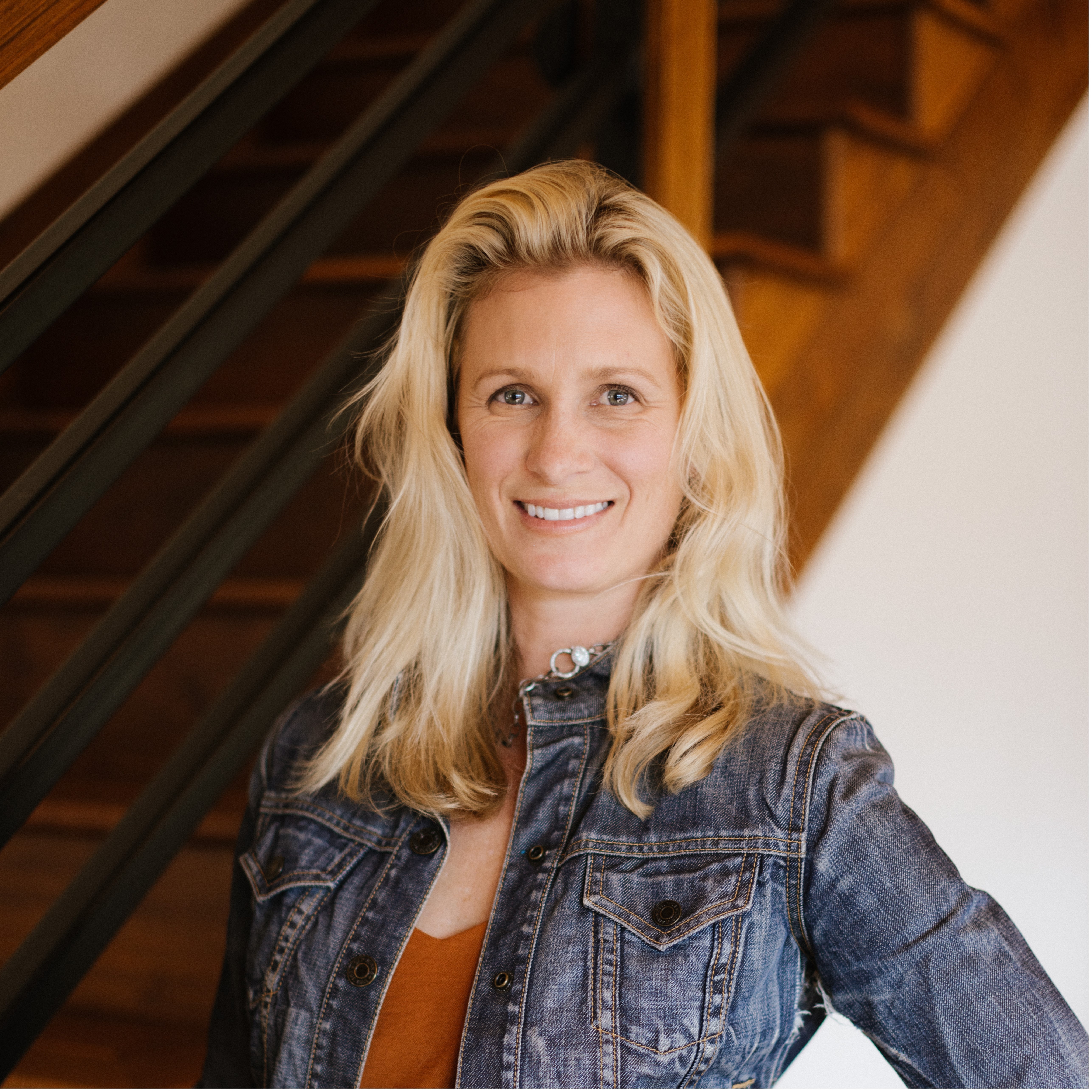 Agent profile picture.