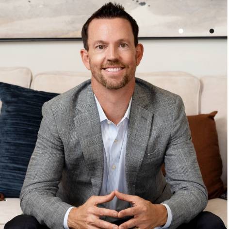 Agent profile picture.