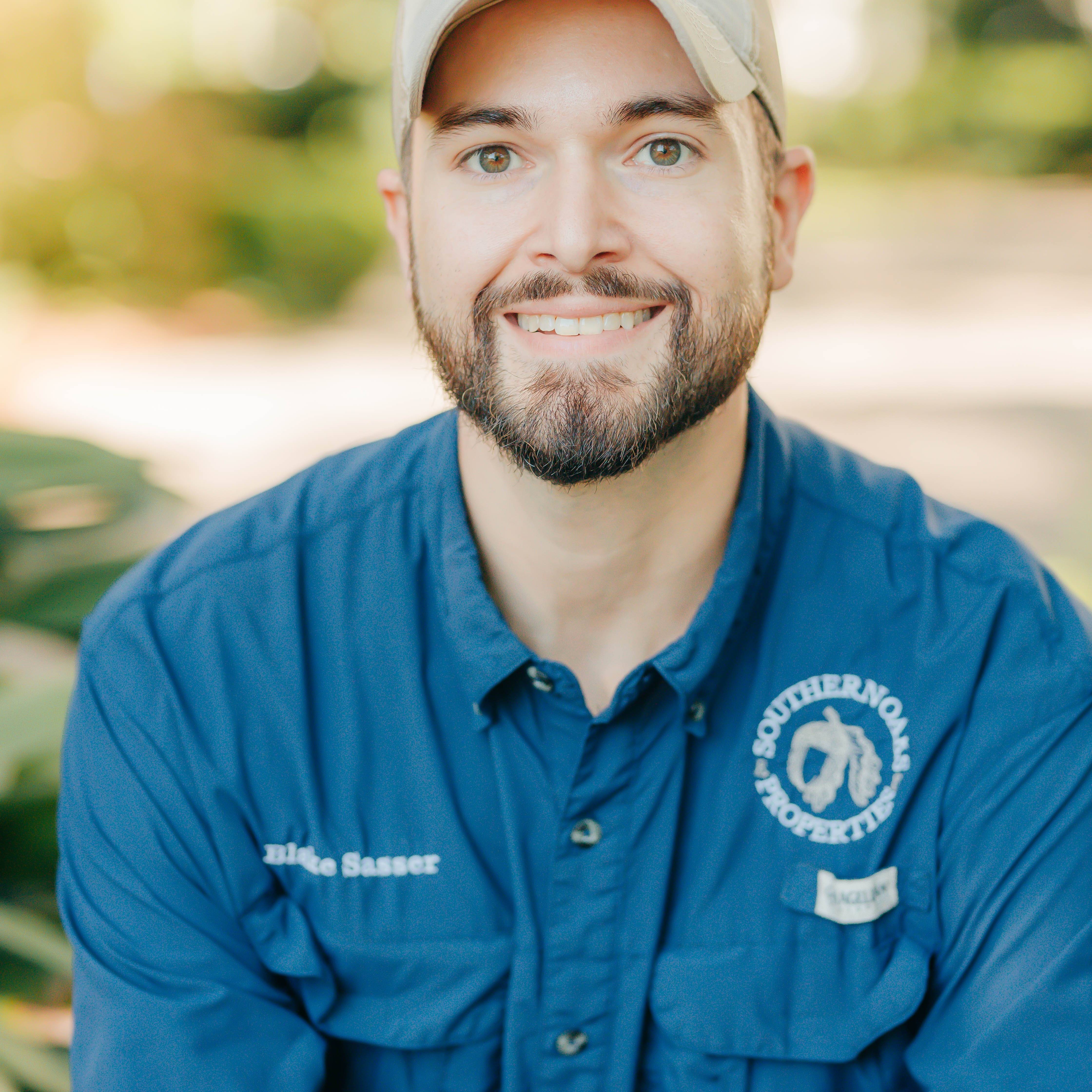 Agent profile picture.