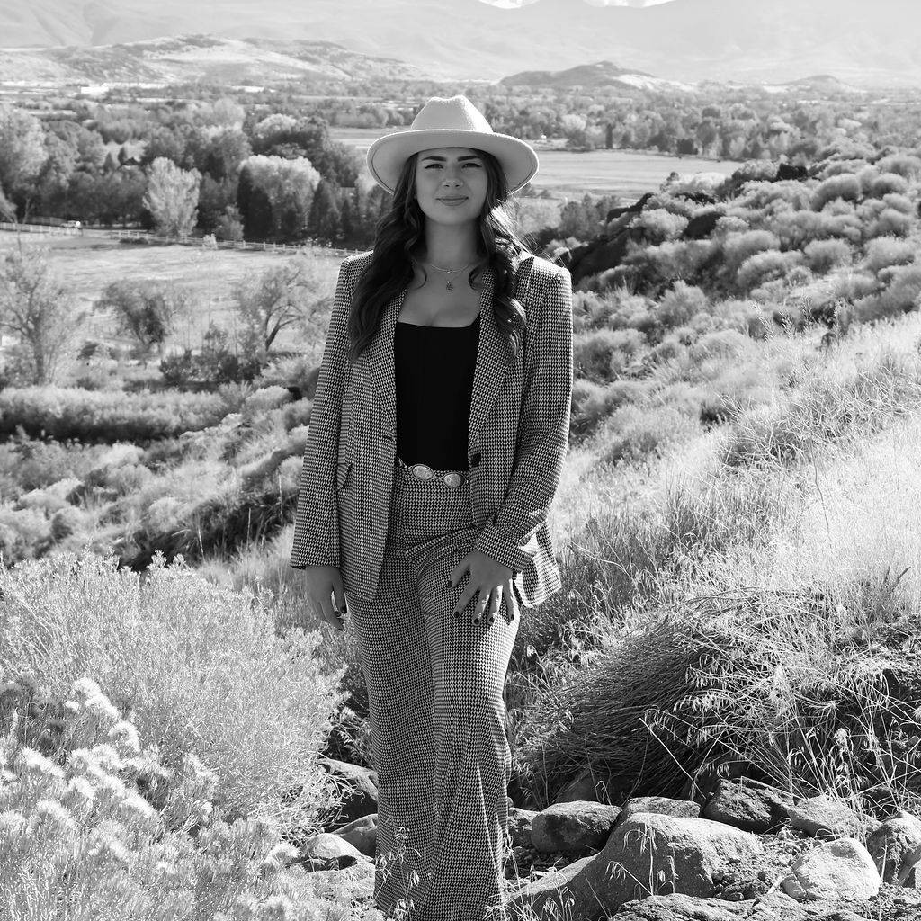 Agent profile picture.