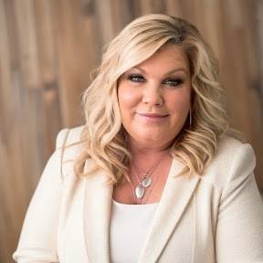 Agent profile picture.