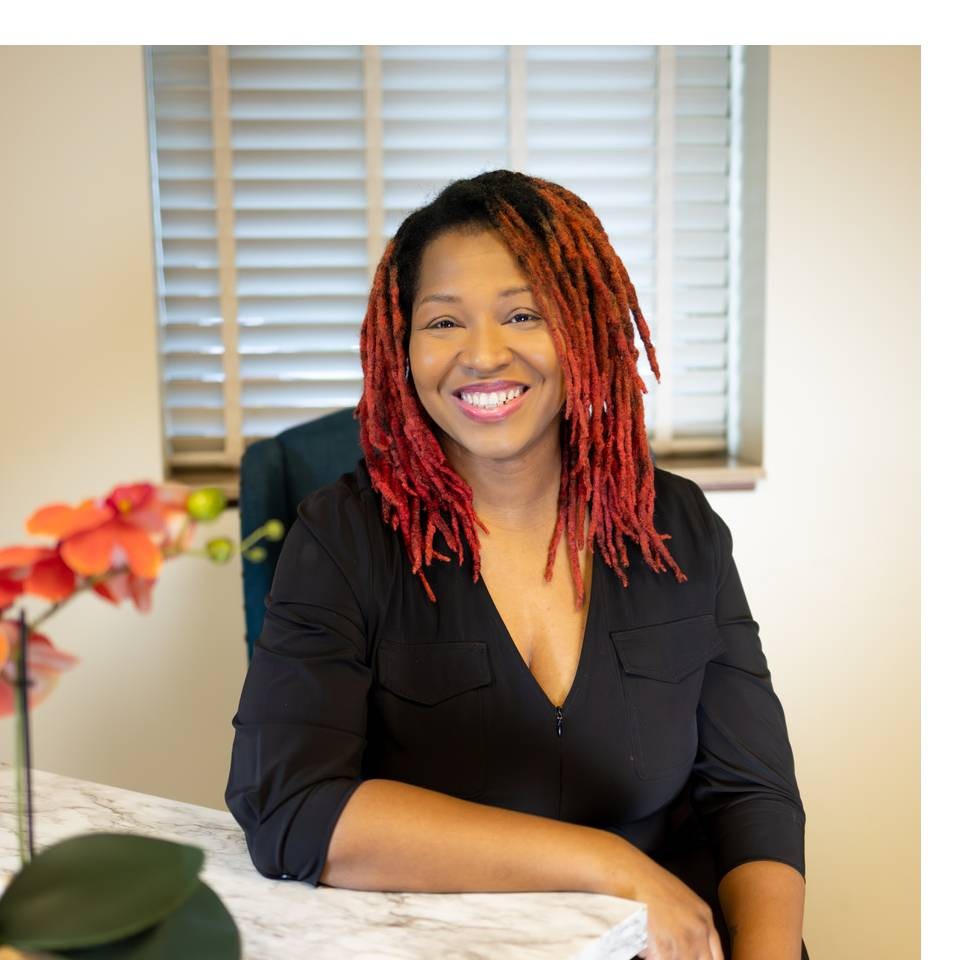 Agent profile picture.