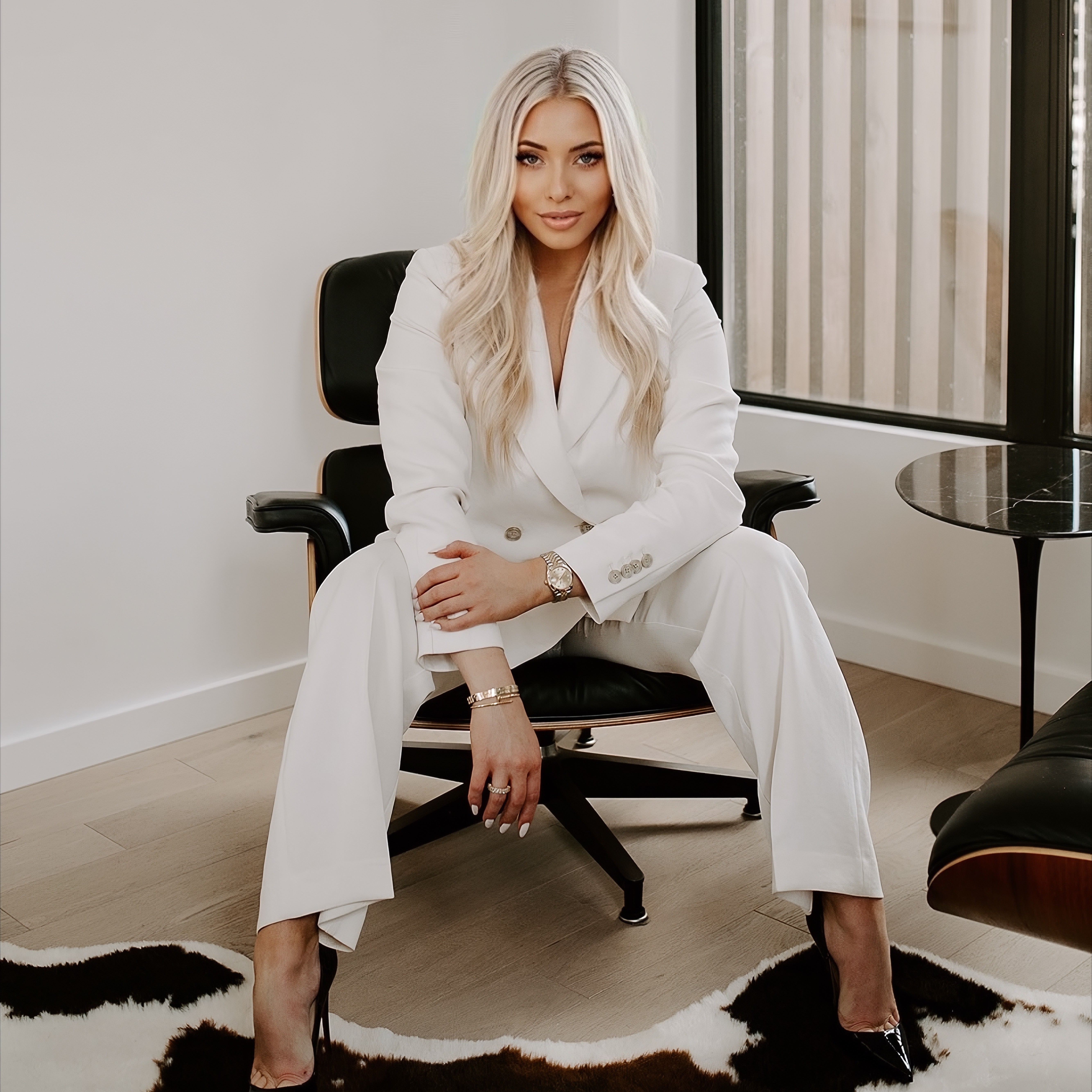 Agent profile picture.