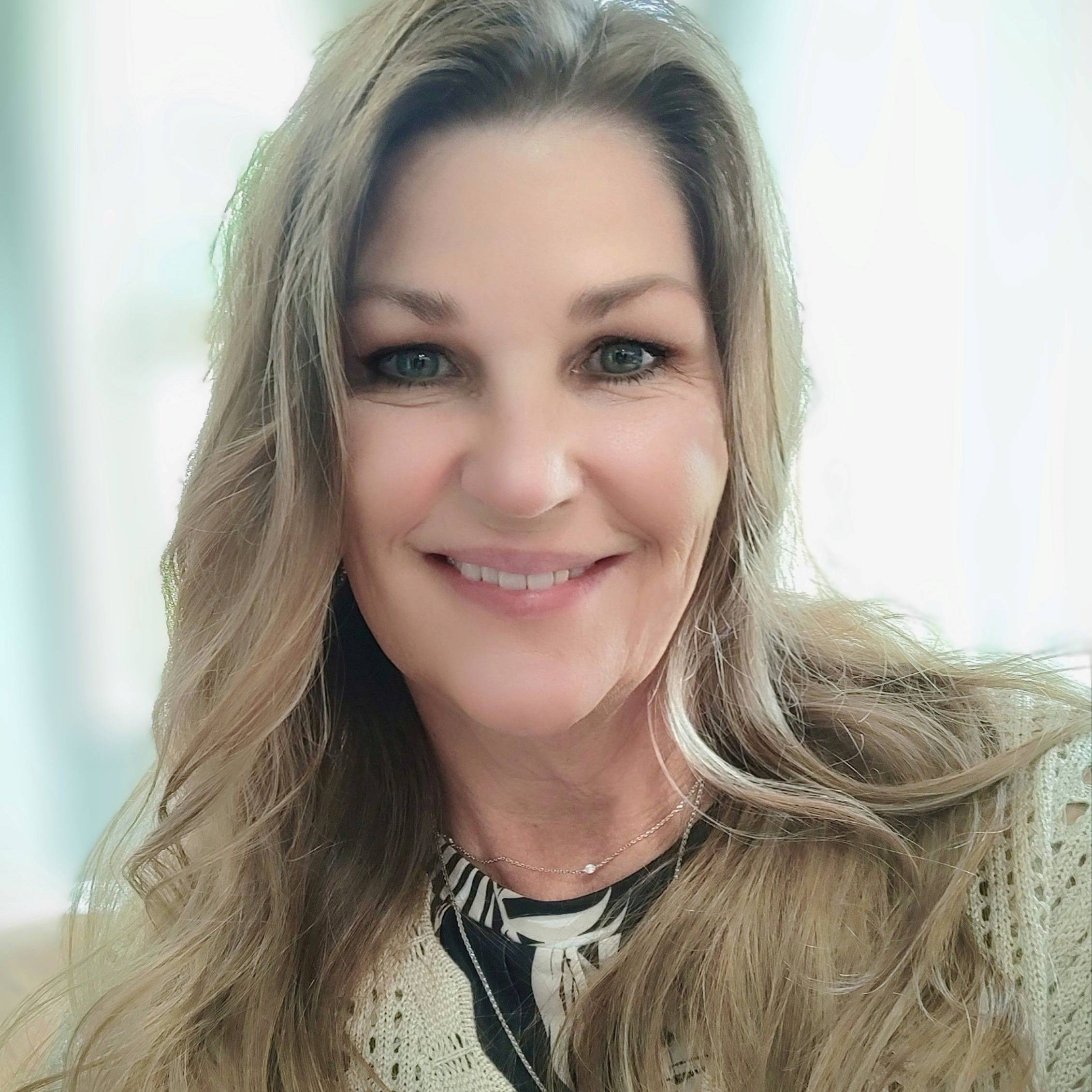 Agent profile picture.