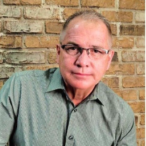 Agent profile picture.