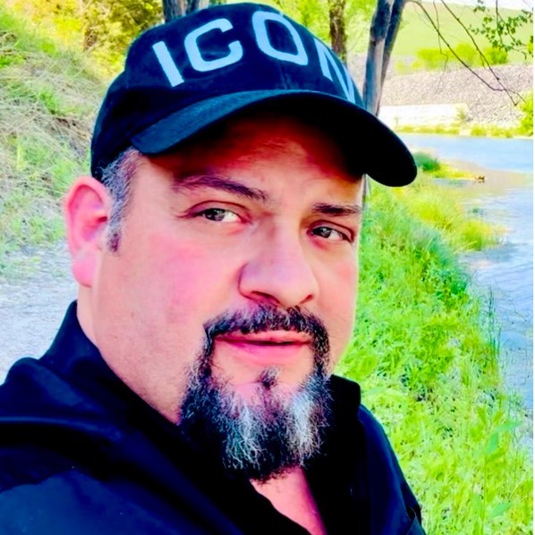 Agent profile picture.