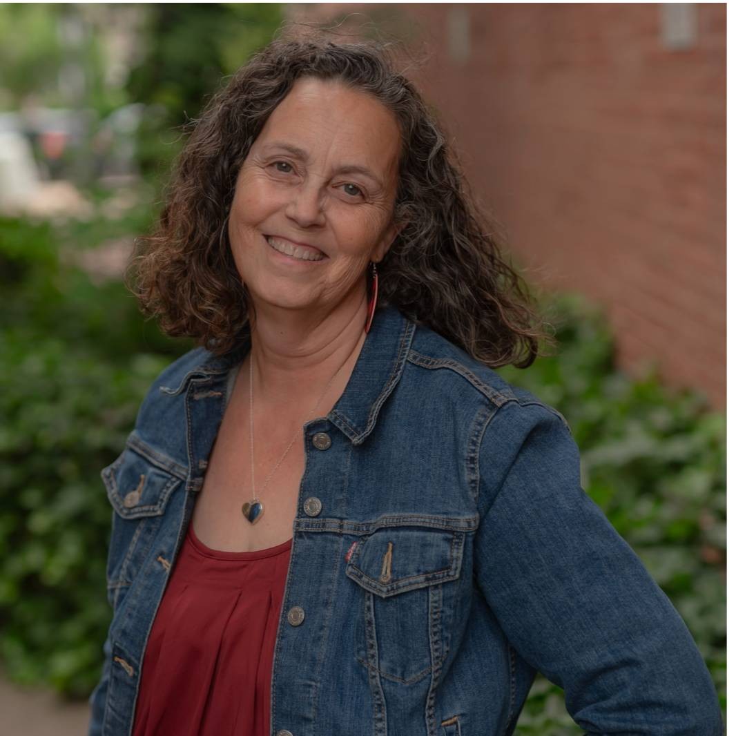 Agent profile picture.