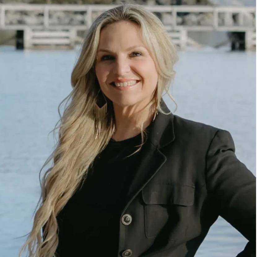 Agent profile picture.