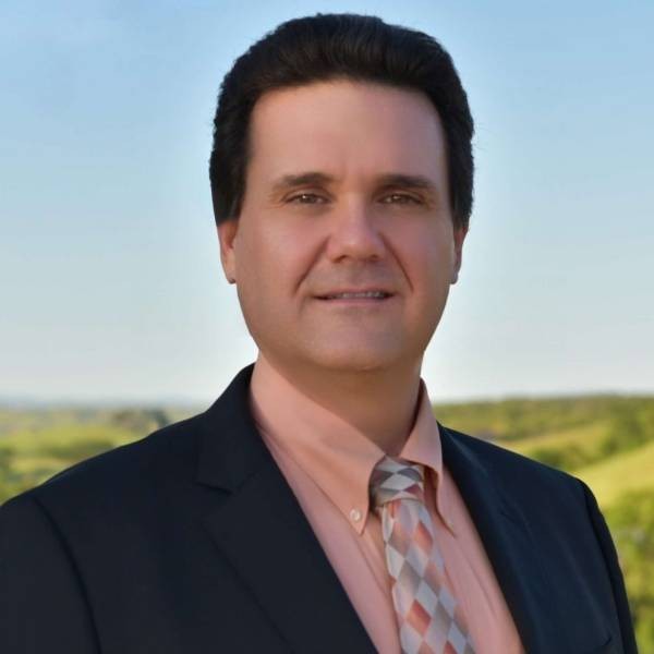 Agent profile picture.